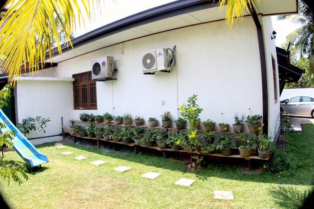 The Hermitage Negombo Kurana Katunayaka Exterior photo